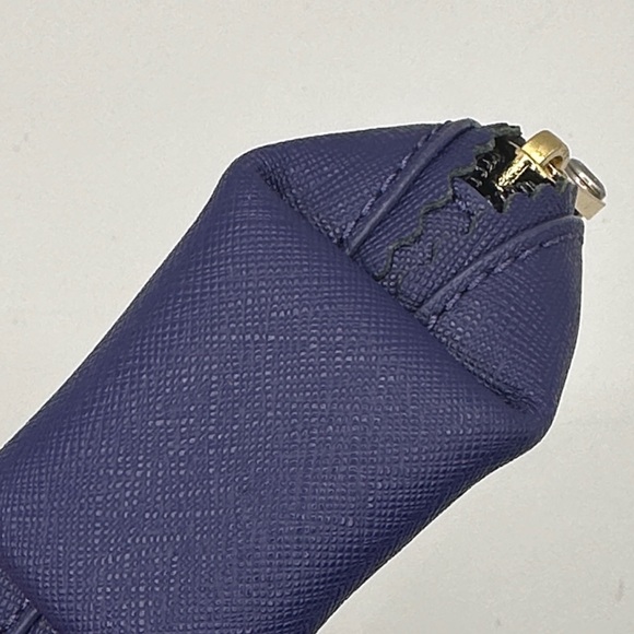 Henri Bendel Blue Coin Pouch with Gold Accent - Picture 5 of 8